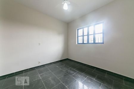 Quarto 2 de casa para alugar com 2 quartos, 100m² em Jardim Antonio Von Zuben, Campinas