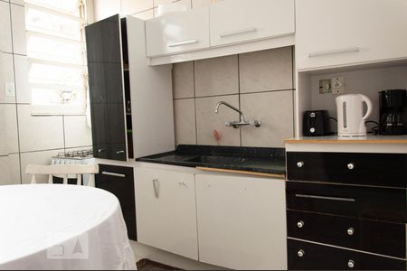 Cozinha de apartamento para alugar com 2 quartos, 110m² em Independência, Porto Alegre