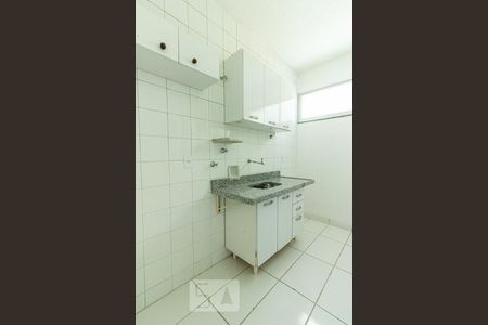 Cozinha de apartamento para alugar com 3 quartos, 80m² em Floramar, Belo Horizonte