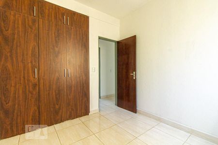 Quarto 1 de apartamento para alugar com 3 quartos, 80m² em Floramar, Belo Horizonte