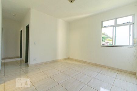 Sala de apartamento para alugar com 3 quartos, 80m² em Floramar, Belo Horizonte