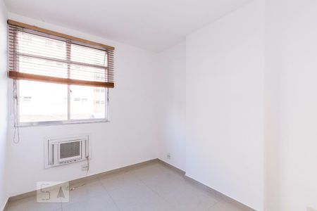 Quarto 1 de apartamento à venda com 2 quartos, 47m² em Centro, Rio de Janeiro