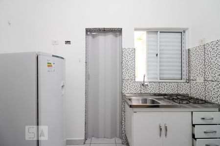 Cozinha de kitnet/studio para alugar com 1 quarto, 18m² em Vila São Luís(zona Oeste), São Paulo