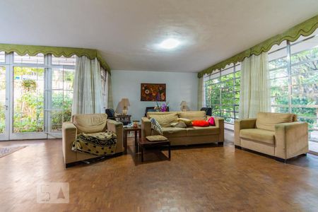 Sala de casa à venda com 4 quartos, 306m² em Vila Madalena, São Paulo