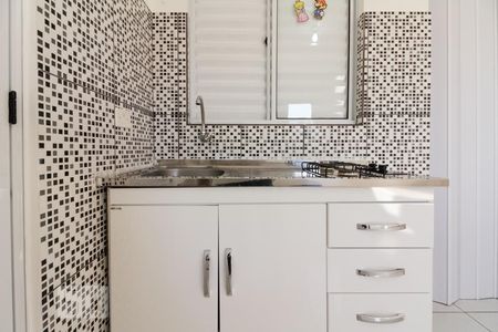 Cozinha de kitnet/studio para alugar com 1 quarto, 18m² em Vila São Luís(zona Oeste), São Paulo