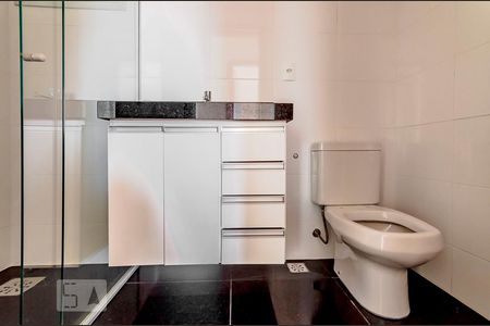 Banheiro de apartamento para alugar com 3 quartos, 85m² em Renascença, Belo Horizonte