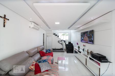 Sala de casa para alugar com 4 quartos, 280m² em Vargem Grande, Rio de Janeiro