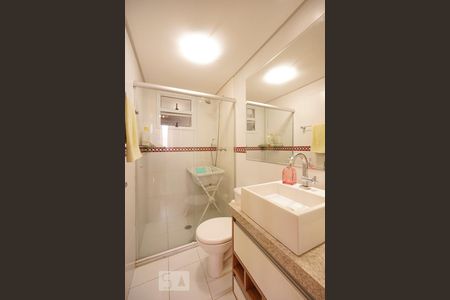 Banheiro de apartamento à venda com 2 quartos, 69m² em Vila Bela, São Paulo