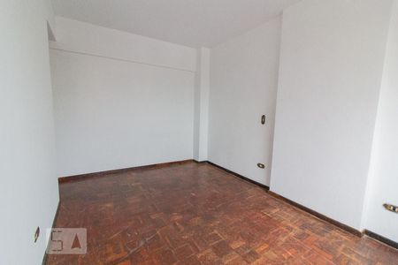 Quarto 2 de apartamento para alugar com 2 quartos, 57m² em Centro, Curitiba