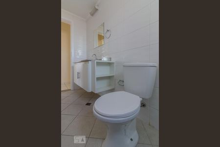 Banheiro de apartamento para alugar com 3 quartos, 90m² em Vila Pinheirinho, Santo André