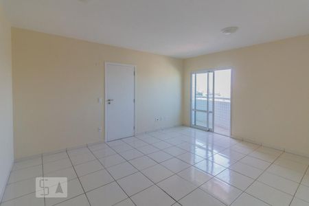 Sala de apartamento para alugar com 3 quartos, 90m² em Vila Pinheirinho, Santo André
