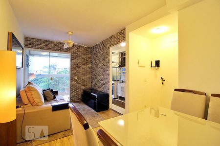 Sala de apartamento para alugar com 3 quartos, 59m² em Vila Eldízia, Santo André