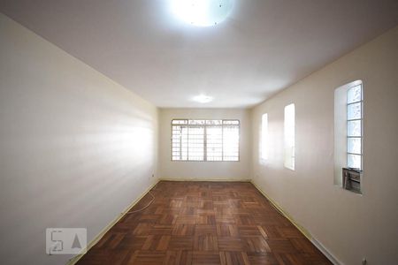 Casa para alugar com 153m², 3 quartos e 2 vagasSala