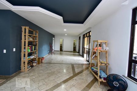 Sala  de apartamento à venda com 4 quartos, 280m² em Ingá, Niterói