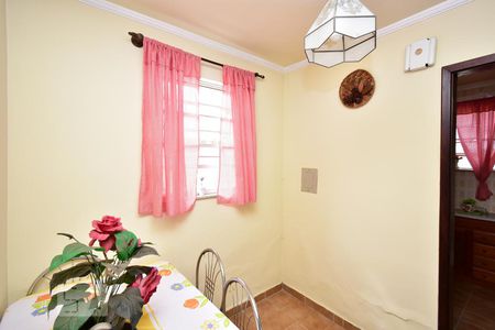Sala 2 de casa à venda com 2 quartos, 61m² em Engenhoca, Niterói