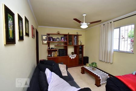 Sala  de casa à venda com 2 quartos, 61m² em Engenhoca, Niterói