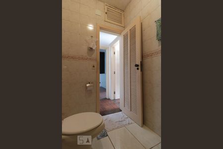 Banheiro  de apartamento à venda com 2 quartos, 58m² em Centro, Belo Horizonte