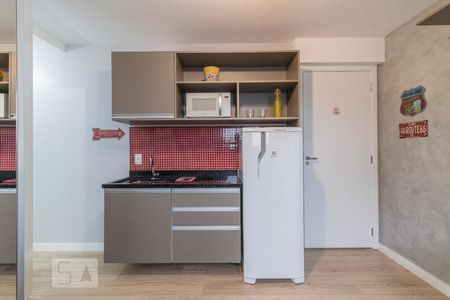 Cozinha de kitnet/studio para alugar com 1 quarto, 18m² em Prado Velho, Curitiba