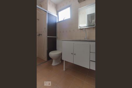 Banheiro da suíte de apartamento à venda com 1 quarto, 50m² em Jardim Primavera, Campinas