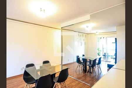 Sala de apartamento para alugar com 2 quartos, 71m² em Jardim Parque Morumbi, São Paulo