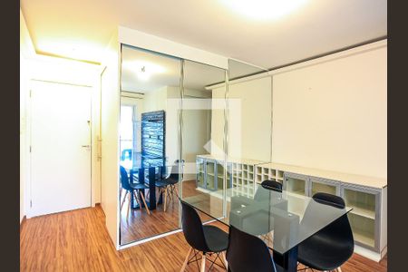 Sala de apartamento para alugar com 2 quartos, 71m² em Jardim Parque Morumbi, São Paulo