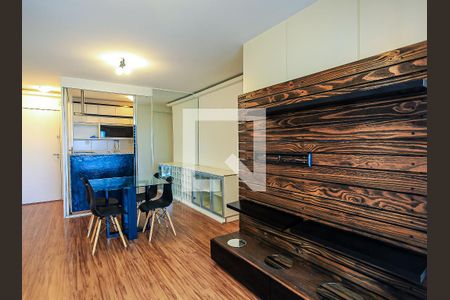 Sala de apartamento para alugar com 2 quartos, 71m² em Jardim Parque Morumbi, São Paulo