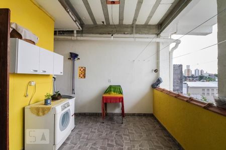 Casa à venda com 200m², 2 quartos e 3 vagas Casa à venda com 200m², 2 quartos e 3 vagasÁrea de Serviço