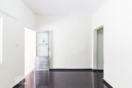 Sala de casa para alugar com 2 quartos, 140m² em Parque São Luís, São Paulo