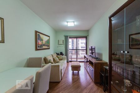 Sala de estar/jantar de apartamento para alugar com 1 quarto, 45m² em Jardim Paulista, São Paulo