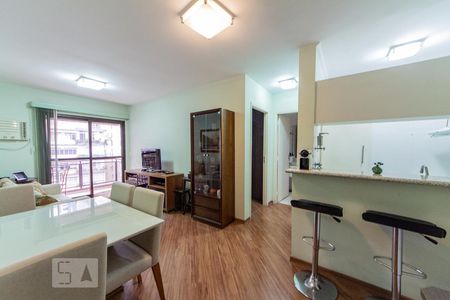 Sala de estar/jantar de apartamento para alugar com 1 quarto, 45m² em Jardim Paulista, São Paulo