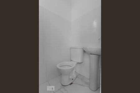 Banheiro de serviço de casa para alugar com 3 quartos, 200m² em Vila Mariana, São Paulo