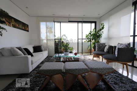 sala de apartamento para alugar com 3 quartos, 185m² em Vila Suzana, São Paulo