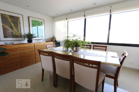 sala de apartamento para alugar com 3 quartos, 185m² em Vila Suzana, São Paulo