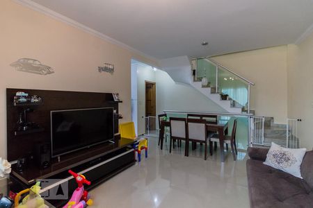 Sala de casa à venda com 2 quartos, 123m² em Jardim Ocara, Santo André