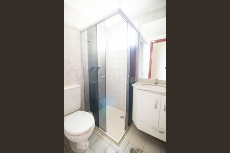 Banheiro de apartamento para alugar com 2 quartos, 72m² em Vila Léa, Santo André