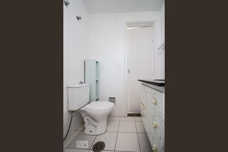 Banheiro de apartamento para alugar com 2 quartos, 65m² em Butantã, São Paulo