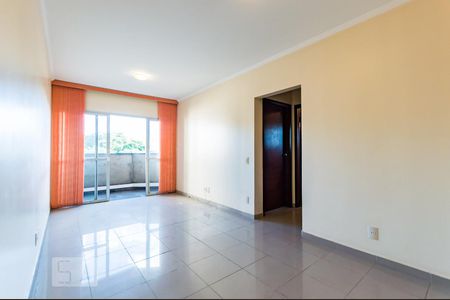 Apartamento à venda com 70m², 1 quarto e 1 vagaSala