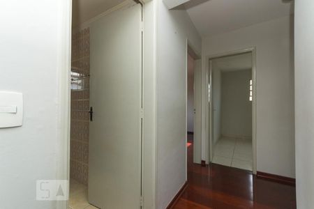 Corredor de apartamento à venda com 2 quartos, 98m² em Vila do Encontro, São Paulo