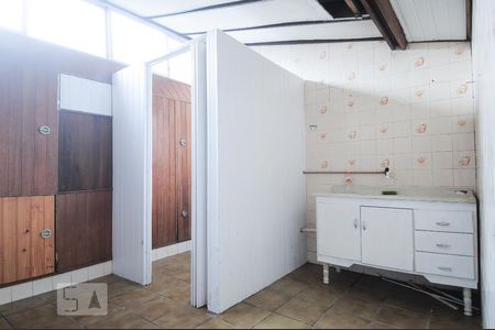 Cozinha de casa para alugar com 2 quartos, 80m² em Santo Antônio, Porto Alegre