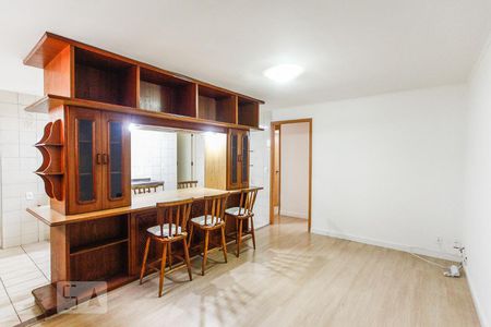 Sala de apartamento para alugar com 3 quartos, 75m² em Parque Cecap, Guarulhos