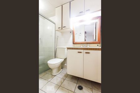 Banheiro de apartamento para alugar com 3 quartos, 75m² em Parque Cecap, Guarulhos