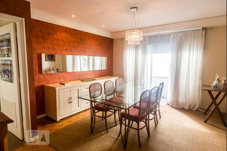Sala de apartamento para alugar com 3 quartos, 200m² em Moinhos de Vento, Porto Alegre