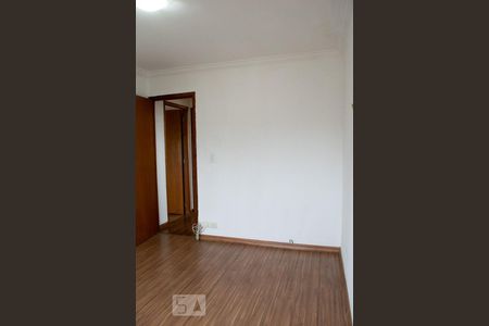 QUARTO 1 de apartamento para alugar com 2 quartos, 65m² em Vila Romero, São Paulo