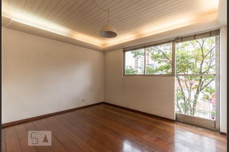 Apartamento para alugar com 62m², 2 quartos e 1 vagaSala