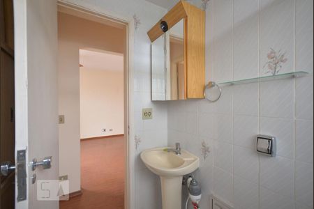 Apartamento à venda com 75m², 2 quartos e 2 vagas Apartamento à venda com 75m², 2 quartos e 2 vagasBanheiro