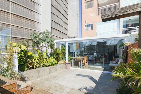 Quintal  de apartamento à venda com 2 quartos, 150m² em Bela Vista, São Paulo