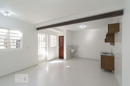 Cozinha de casa para alugar com 1 quarto, 46m² em Jardim Internacional, São Paulo