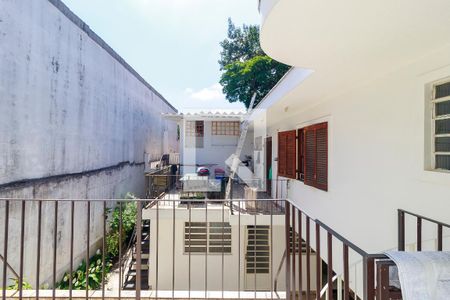 Sala - Vista de casa para alugar com 1 quarto, 46m² em Jardim Internacional, São Paulo