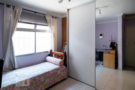 Quarto 2 de casa para alugar com 3 quartos, 500m² em Jardim Santo Antoninho, São Paulo