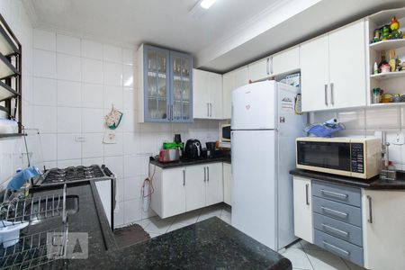 Casa de condomínio à venda com 280m², 4 quartos e 6 vagas Casa de condomínio à venda com 280m², 4 quartos e 6 vagasCozinha